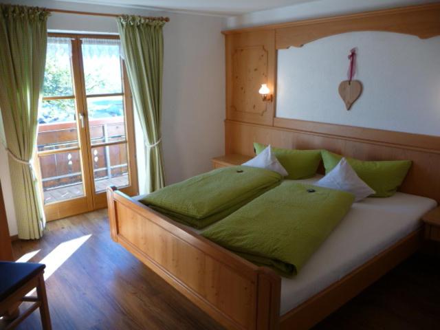 Ferienwohnungen Tannenhäusel - Apartment mit 1 Schlafzimmer - 2