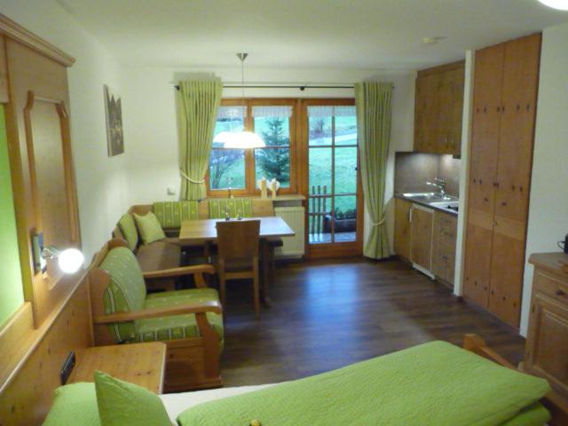 Ferienwohnungen Tannenhäusel - Apartment mit 1 Schlafzimmer - 5