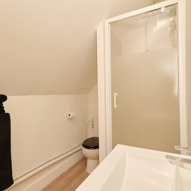 Le 70 - centre-ville - 2 parkings privé - TOUT INCLUS - Apartment mit 1 Schlafzimmer - 33