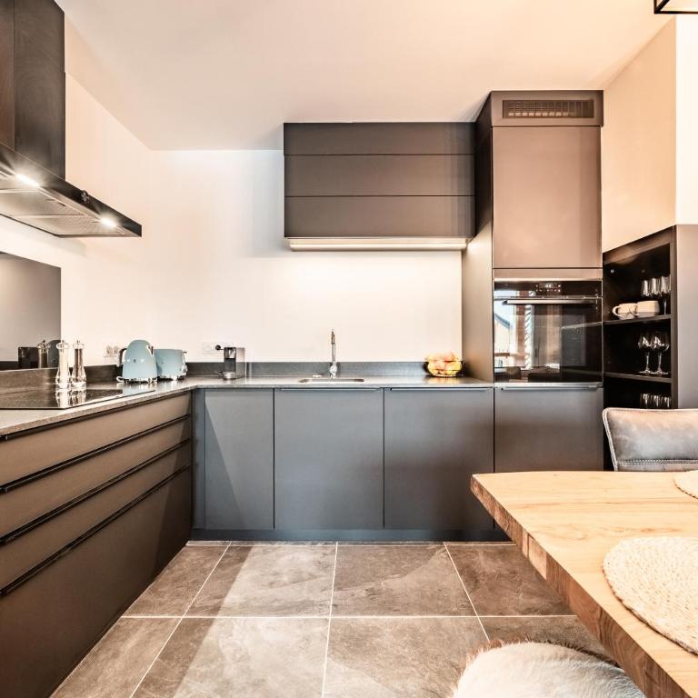 Apartment Rivulet, Châtel- by EMERALD STAY - Three-Bedroom Apartment - 3