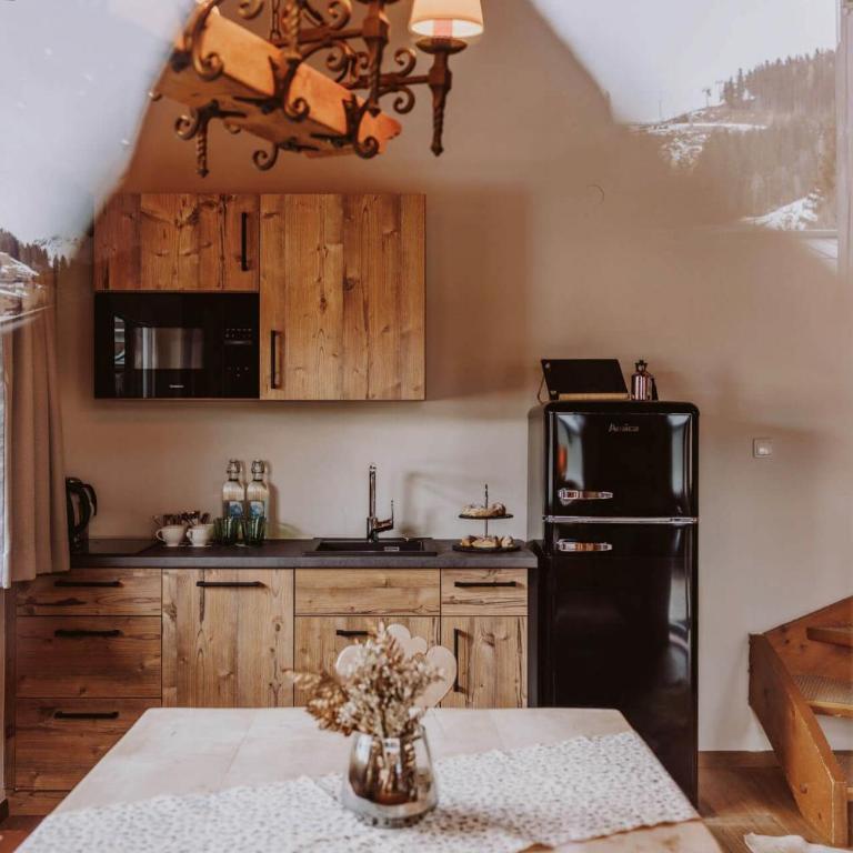 Hotel Glücksschmiede - Hinterglemm - Apartment mit 2 Schlafzimmern mit Balkon und Sauna - 1