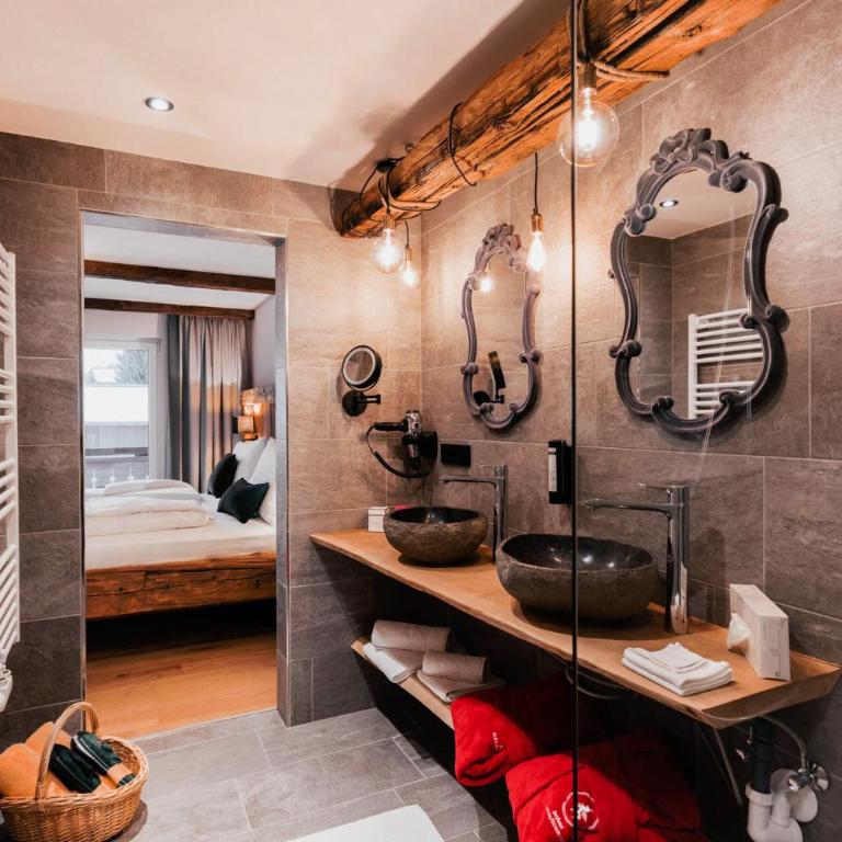 Hotel Glücksschmiede - Hinterglemm - Deluxe Suite with Balcony, Sauna and Mountain View - 4