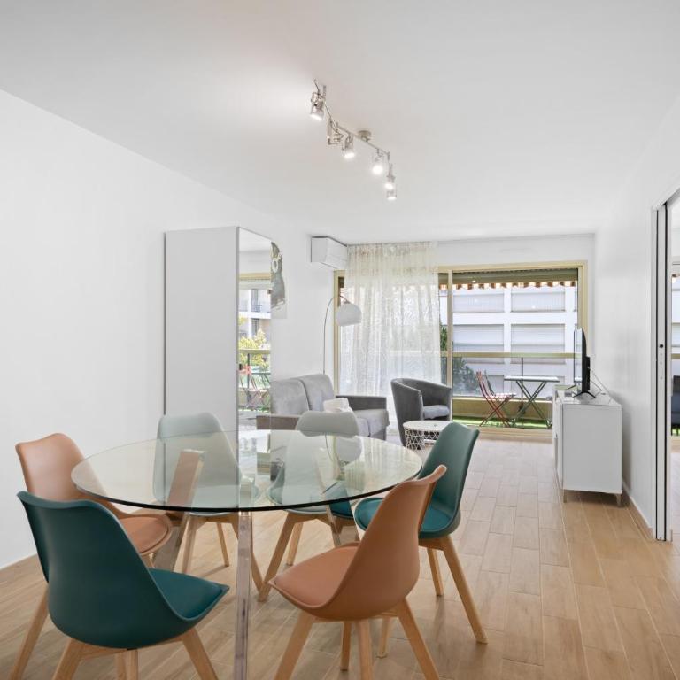 "Port Garavan" Calme, Piscine, Rénové, Parking - Apartamento de 2 dormitorios - 8