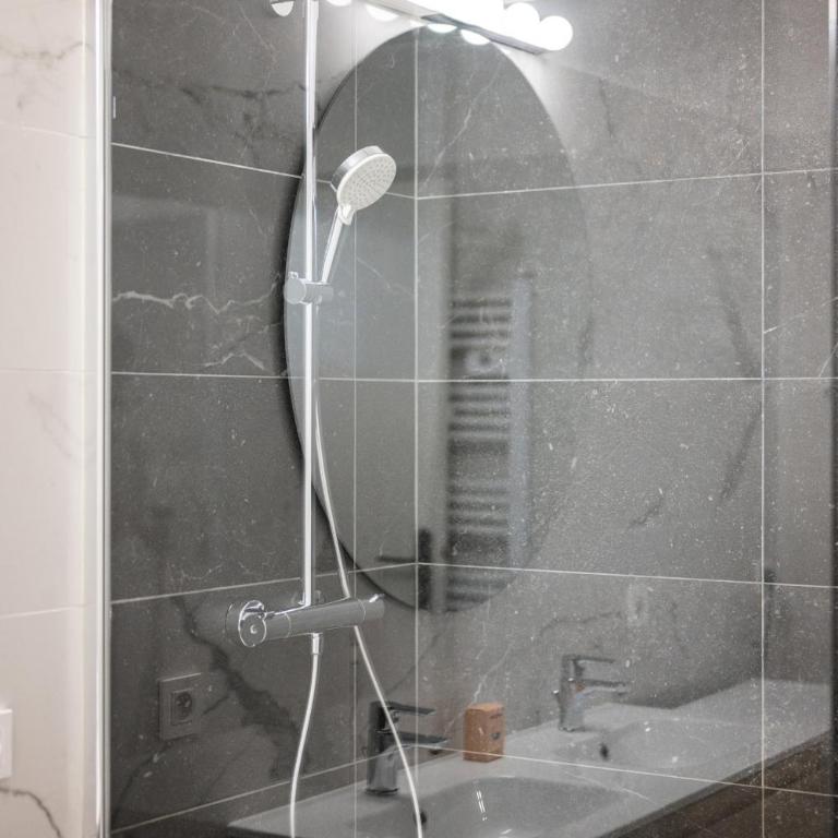 "Port Garavan" Calme, Piscine, Rénové, Parking - Apartamento de 2 dormitorios - 29