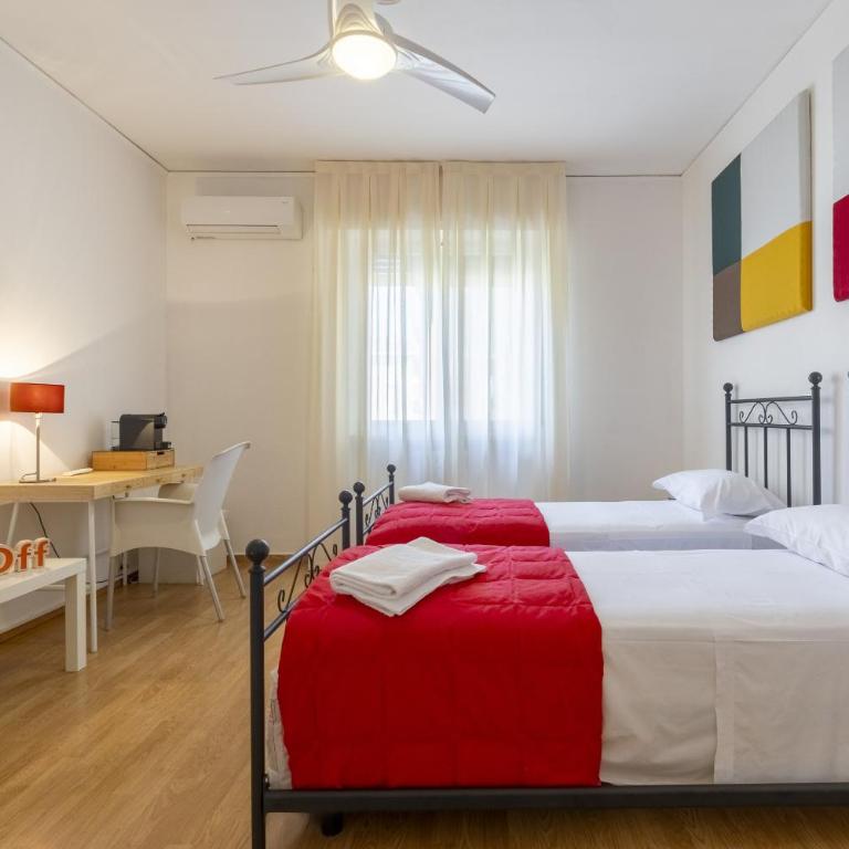 Mariclà Boutique Rooms with Balcony & Free Parking - Camera Singola con Bagno Privato - 2