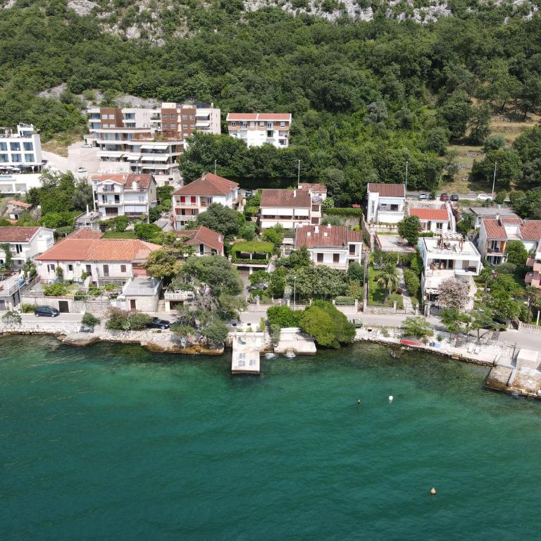 Montenegro Apartments - Private Beach - One-Bedroom Apartment - 2