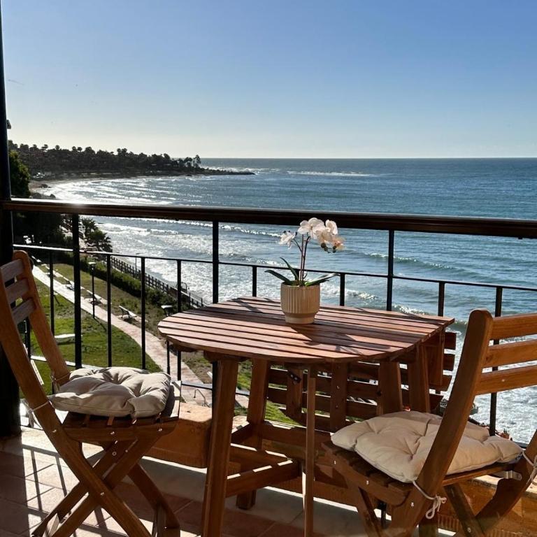 Modern beachfront apartment 2 Bdrm , incredible views - Apartamento de 2 dormitorios - 5