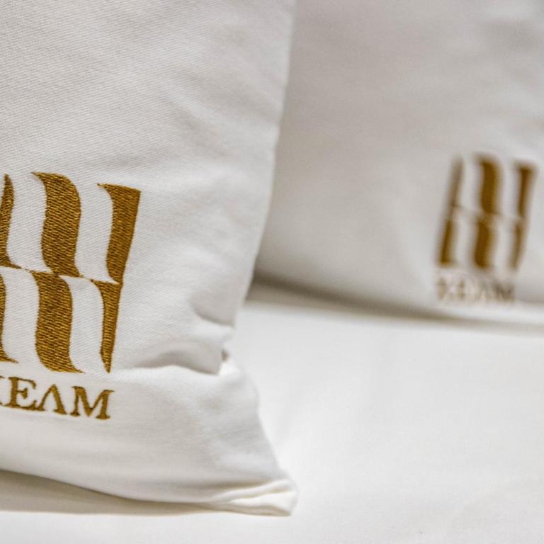 Hotel Helm - Standard Double Room - 1