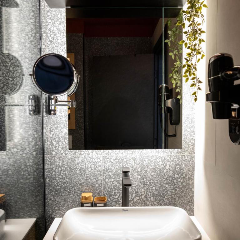 Hotel Helm - Superior Double Room - 6