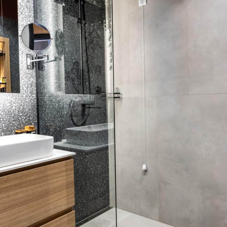 Hotel Helm - Deluxe Suite - 2