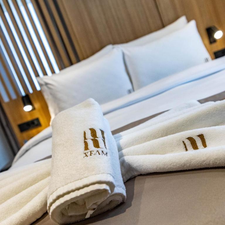 Hotel Helm - Deluxe Suite - 10