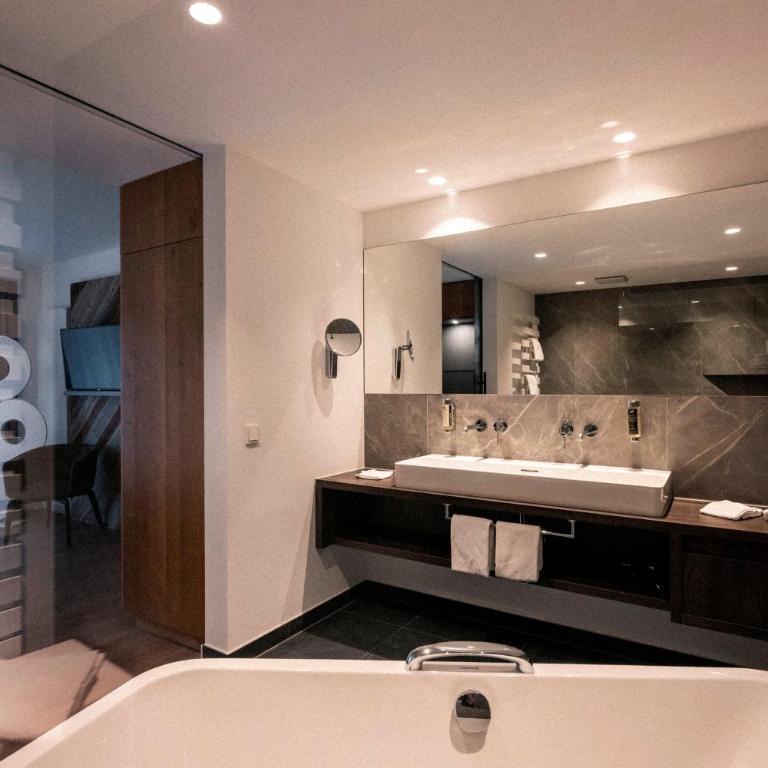 Wellnesshotel Wittelsbach - Suite mit Balkon - 6