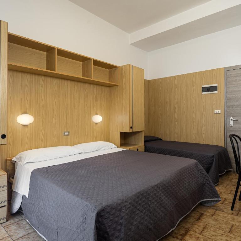 BI Hotel - Camera Tripla Economy - 2
