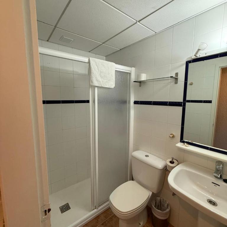 La Fonda - Habitación Doble con baño privado - 6