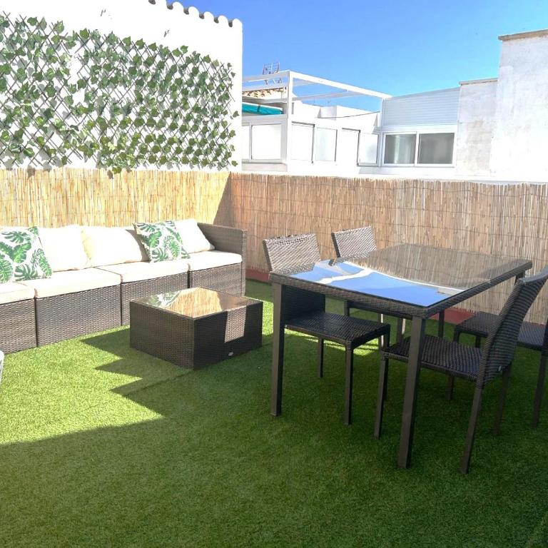 Vista Puerto - One-Bedroom Apartment - 16
