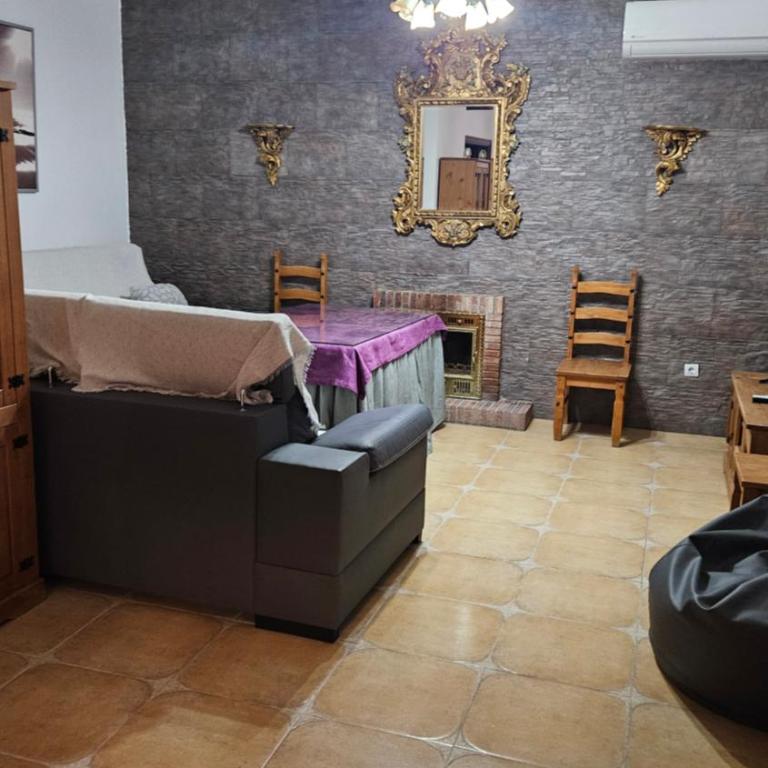 chalet El campillo - Casa Unifamiliar de 3 dormitorios - 4