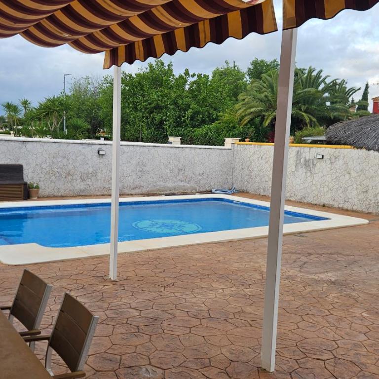 chalet El campillo - Casa Unifamiliar de 3 dormitorios - 1