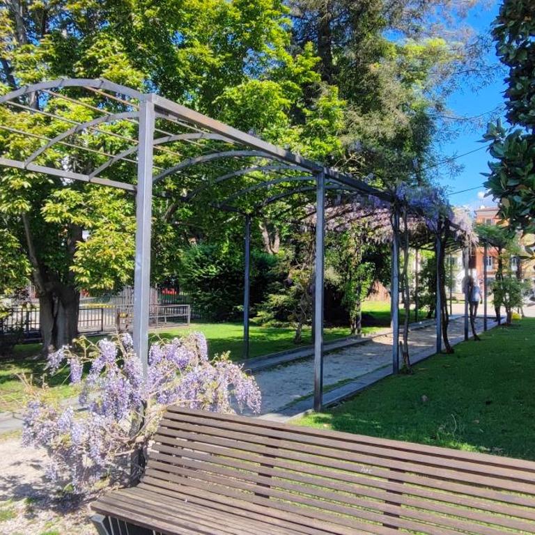 Loggia degli Innocenti Laura - Flat in the Center and near the Lake with two Bedrooms - Appartamento con 2 Camere da Letto - 37