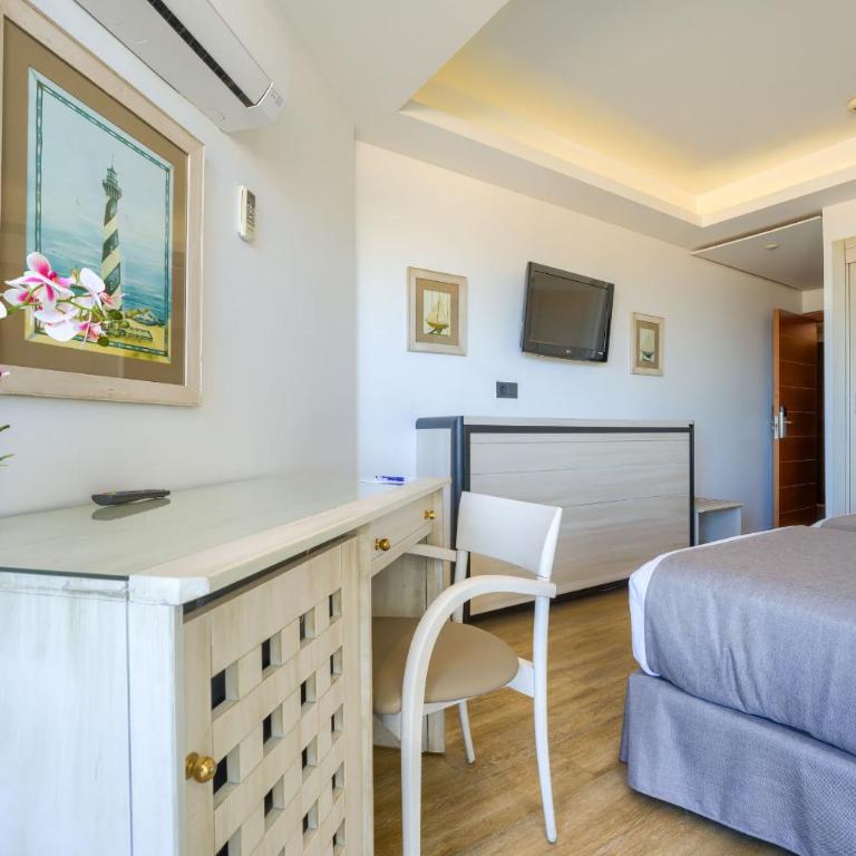 Hotel Puerto Bahía & Spa - Habitación Doble con cama supletoria - 1 o 2 camas (2 adultos + 1 niño) - 1
