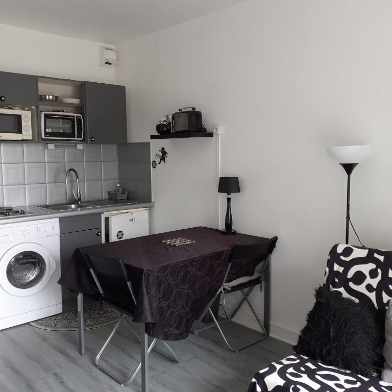 Duplex dernier étage terrasse sud La Baule plage 8mn à pied - Apartment mit 1 Schlafzimmer - 7