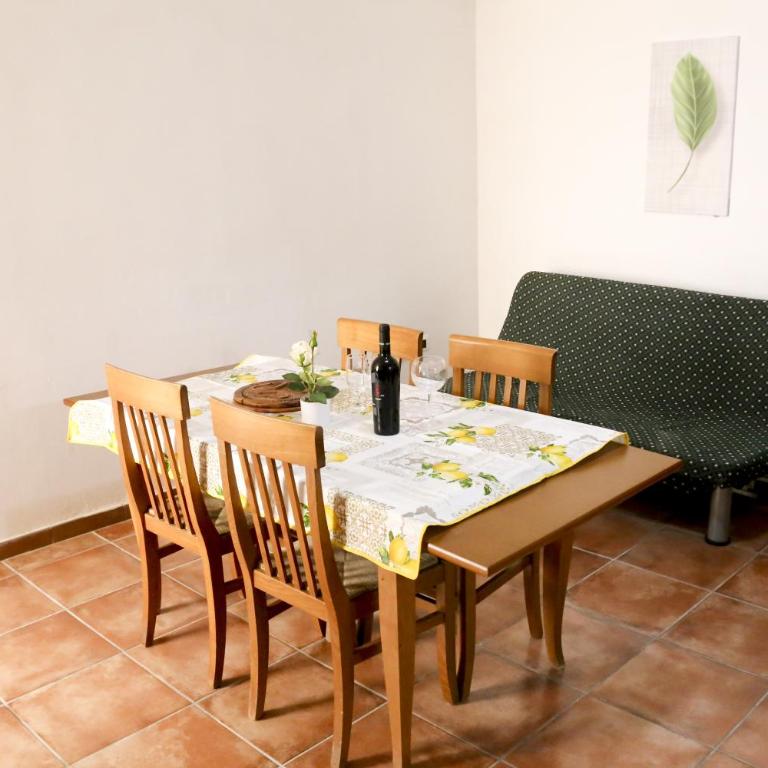Corte Micetti 1- Centro storico - Appartamento con 2 Camere da Letto - 24
