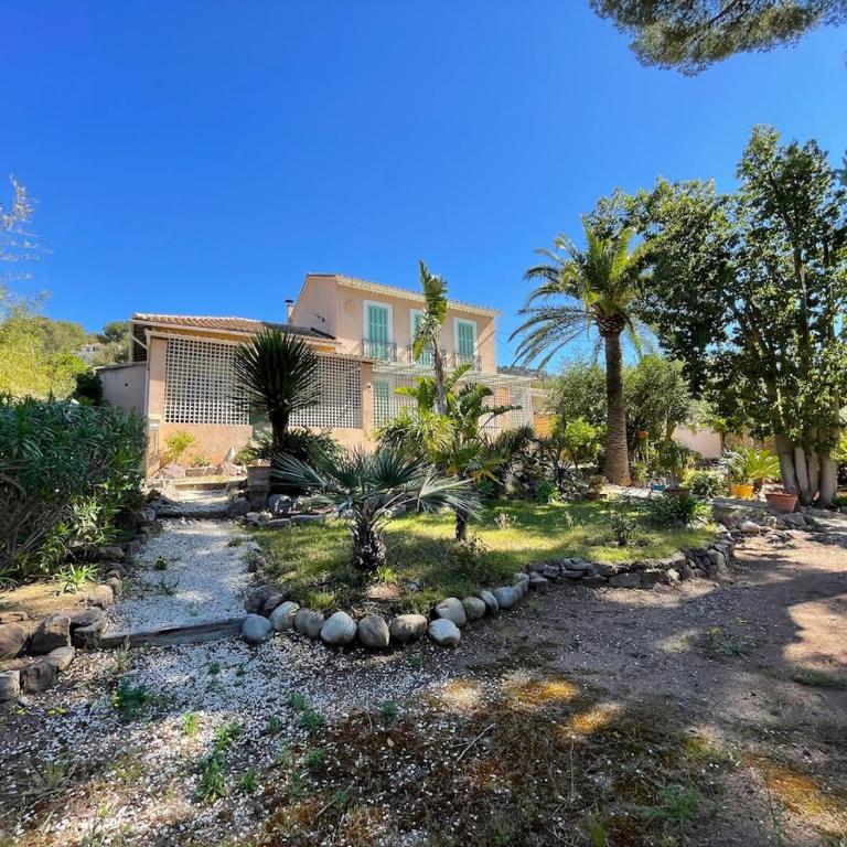Maison Familiale - Plage privée - Appartement 2 Chambres avec Terrasse et Vue sur la Mer - 1