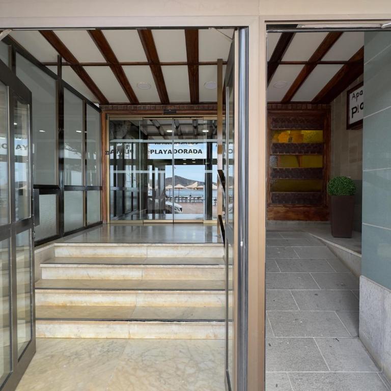 La Perla de Las Canteras - Three-Bedroom Apartment - 31