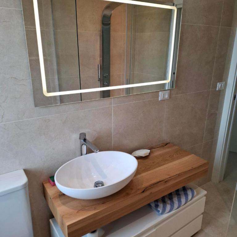 Casa Rondy 2 nights minimum - Appartamento Premium con 3 Camere da Letto e Balcone - 14