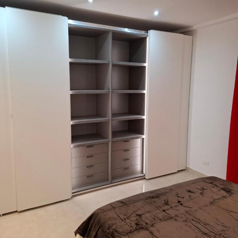 Casa Rondy 2 nights minimum - Appartamento Premium con 3 Camere da Letto e Balcone - 9