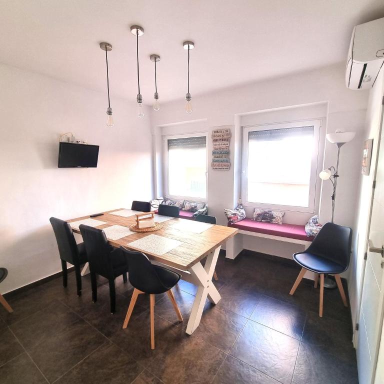 Alicante Plaza Beach - Premium Apartment - Centro - Playa - Three-Bedroom Superior Apartment - 4