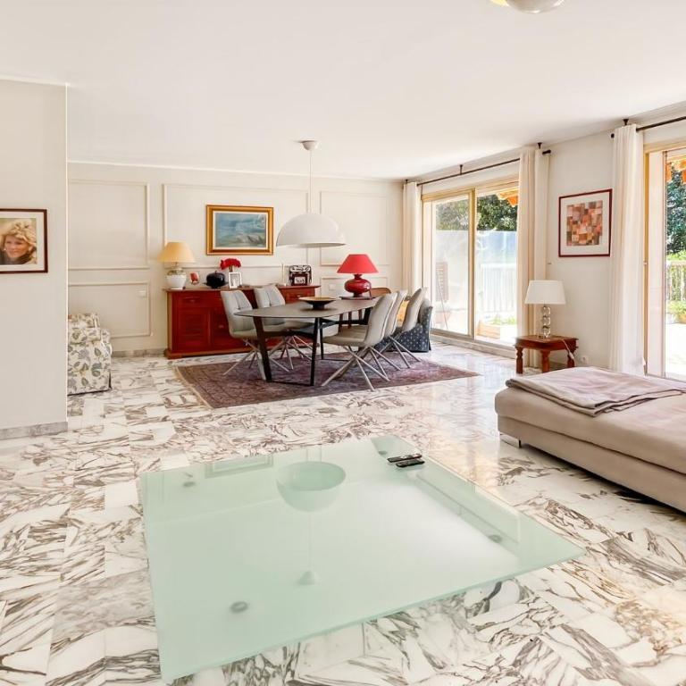 comfortable 3 bedroom, superb south terrace - Appartement - 7