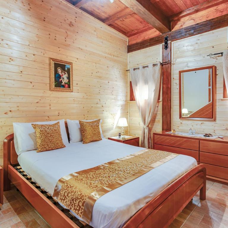 Oasi Relax by Biddizzi Rari - immersa nel verde con Piscina, per Famiglie e Bambini - Villa con 3 Camere da Letto - 4
