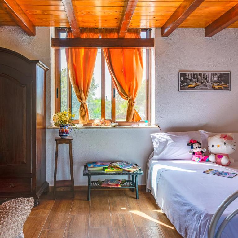 Oasi Relax by Biddizzi Rari - immersa nel verde con Piscina, per Famiglie e Bambini - Villa con 3 Camere da Letto - 5