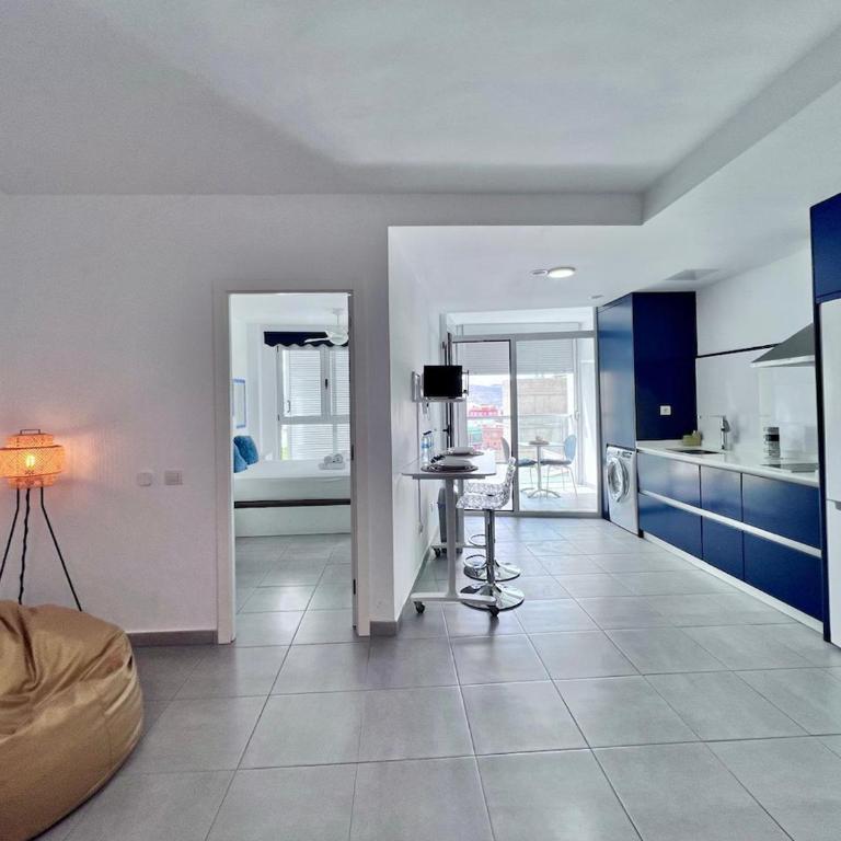 Apartamento con Terraza y Vistas - One-Bedroom Apartment - 2