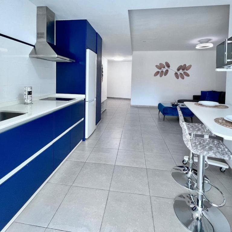 Apartamento con Terraza y Vistas - One-Bedroom Apartment - 10