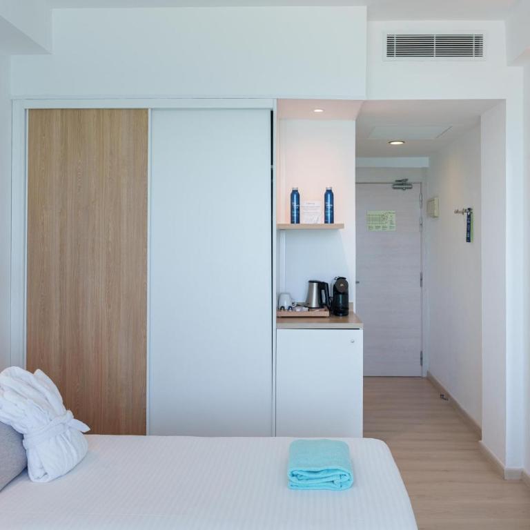 Globales Concord - Premium Room with Sea View - 11