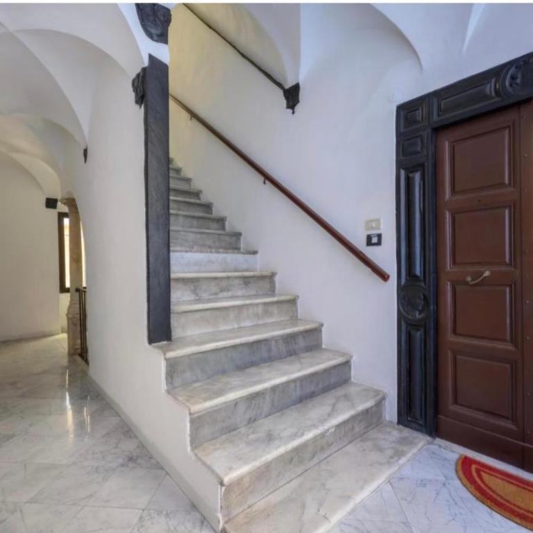 Sotto la Mansarda Apartament - Two-Bedroom Deluxe Apartment - 3