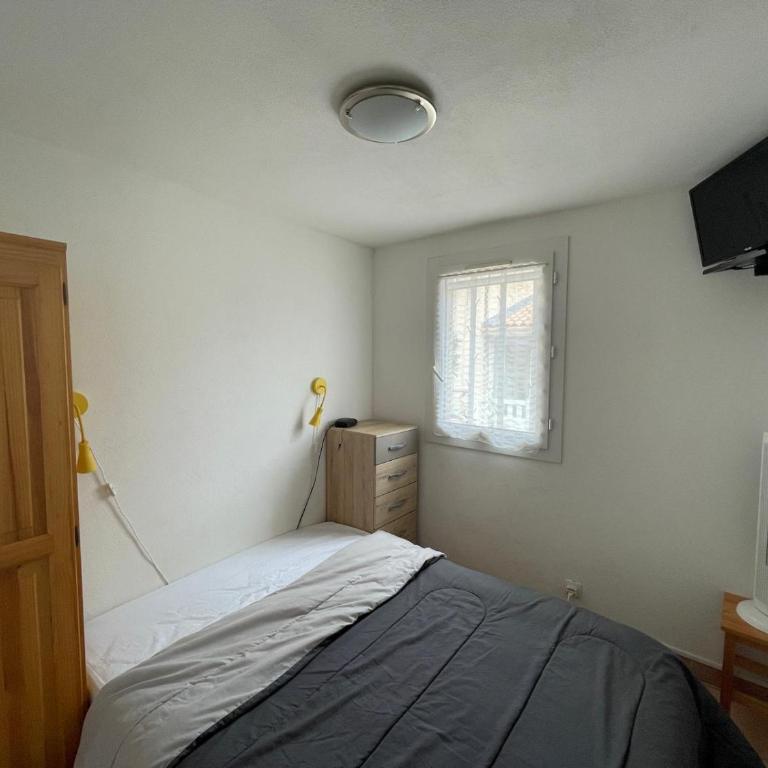 Maison de vacances dans résidence MARINES avec piscine commune, 4 couchages, 250 m de la mer à PORTIRAGNES Plage LRMA4 - Maison 2 Chambres - 5