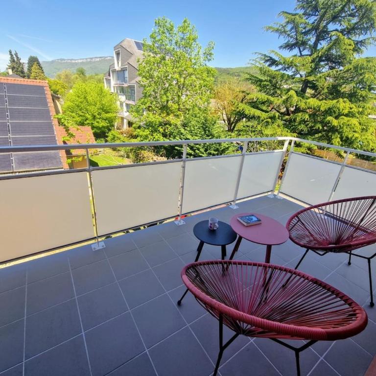 T3 spacieux, proche du lac et du grand port avec garage - Two-Bedroom Apartment with Balcony and Terrace - 1