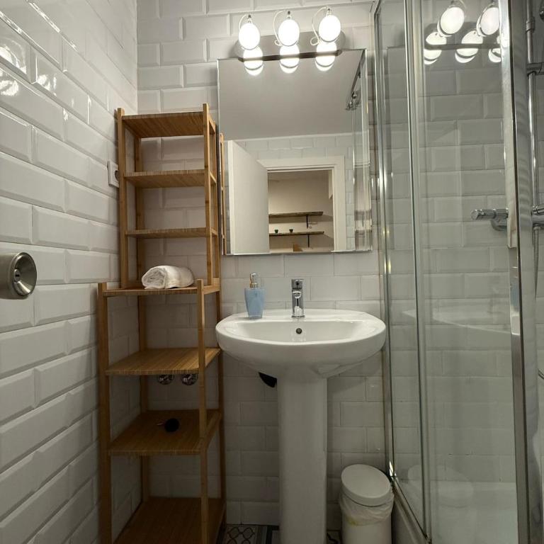 Encantador apartamento céntrico y equipado - One-Bedroom Apartment - 7