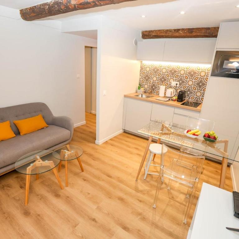 Yellow flower heart of Grasse - Appartement 1 Chambre - 1