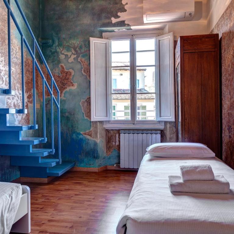 Palestro Apartment by Mamo Florence - Four-Bedroom Deluxe Apartment - 14