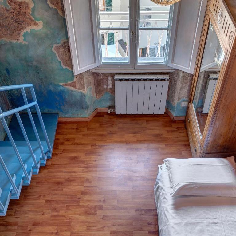 Palestro Apartment by Mamo Florence - Four-Bedroom Deluxe Apartment - 17