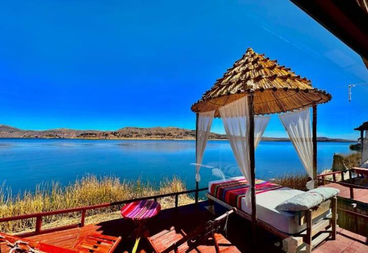 Titicaca uros floating lodge - One-Bedroom House - 41