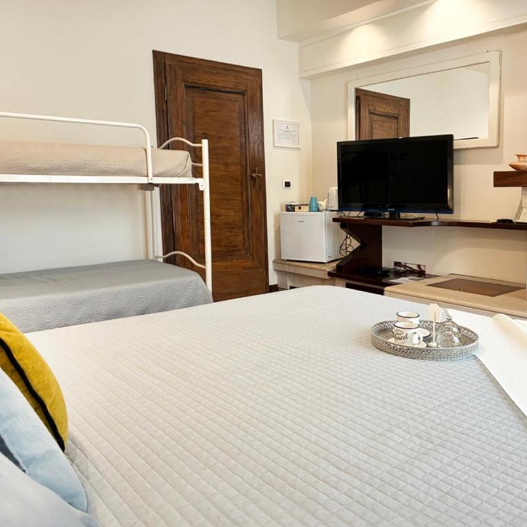 Holihome - Le Magnolie - Deluxe Quadruple Room - 5