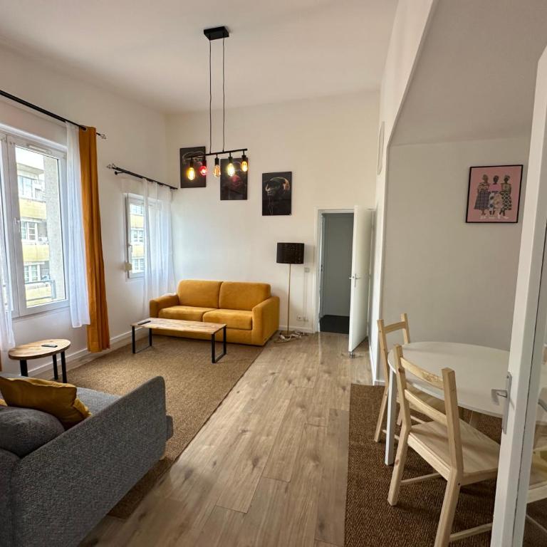 Elegant 2 Bedroom Apartment with Free Parking Paris St-Denis by Immo Kit BNB - Appartement 2 Chambres - 8