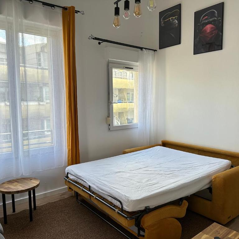 Elegant 2 Bedroom Apartment with Free Parking Paris St-Denis by Immo Kit BNB - Appartement 2 Chambres - 10