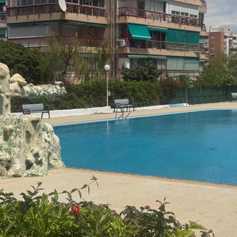 Apartamento con terraza, piscina y vistas en Cabo by Turihome - Three-Bedroom Apartment - 9
