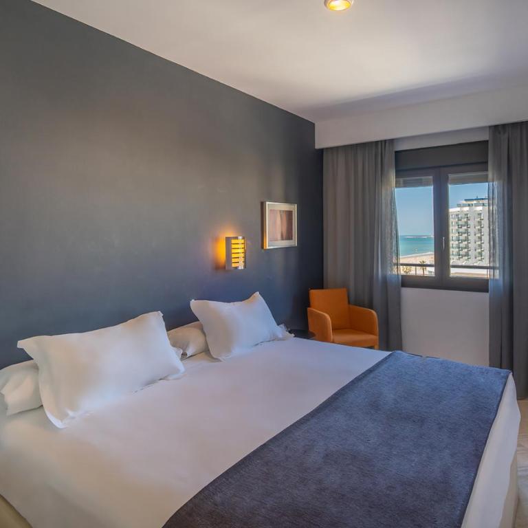 Hotel Spa Cádiz Plaza - Apartamento de 1 dormitorio con vistas al mar - 1