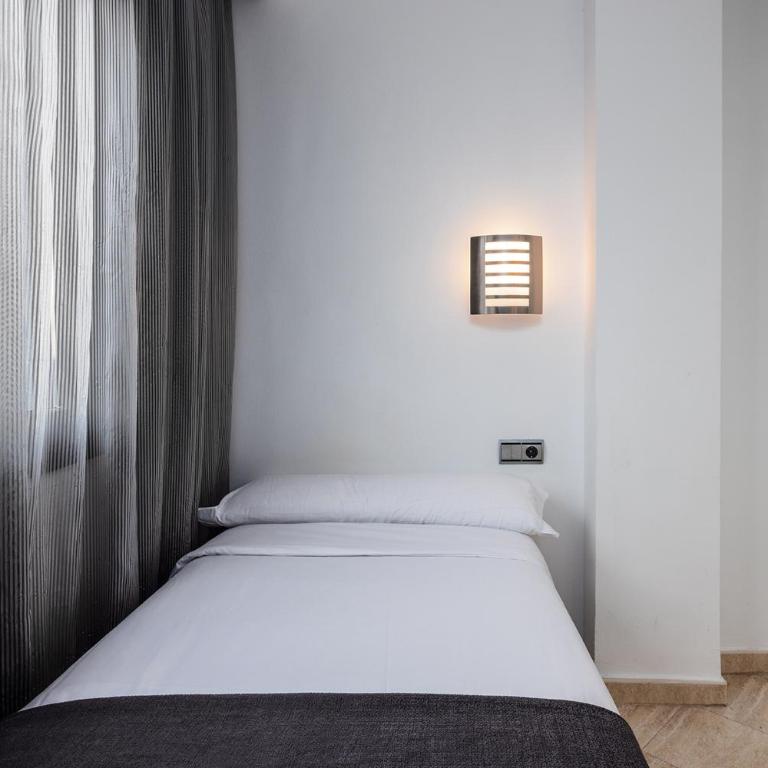Hotel Spa Cádiz Plaza - Apartamento Estándar de 2 dormitorios - 11